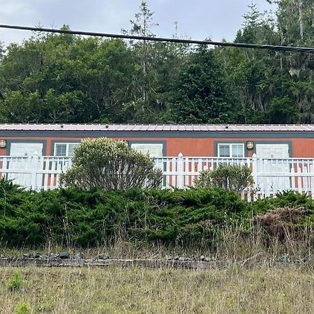 Rogue River Landing Resort Gold Beach Bagian luar foto